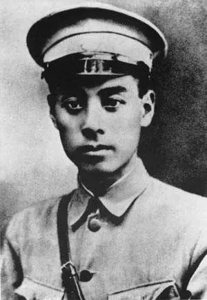 Zhou Enlai in National Revolutionary Army uniform, 1924