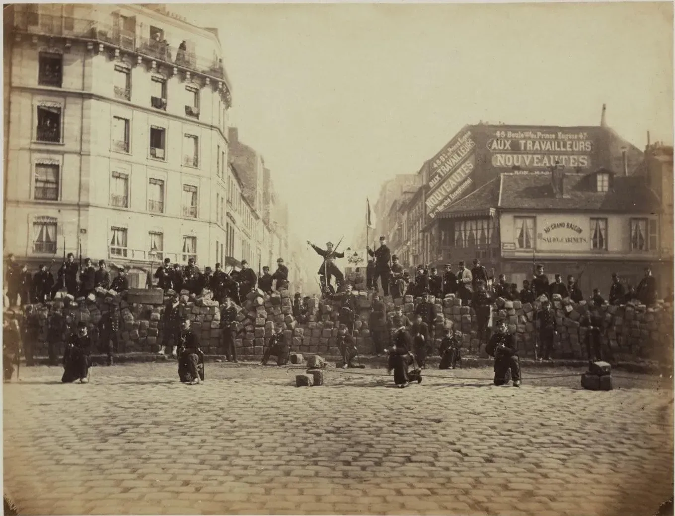 A barricade at Chaussée Ménilmontant, 18 March 1871, during the Paris Commune
