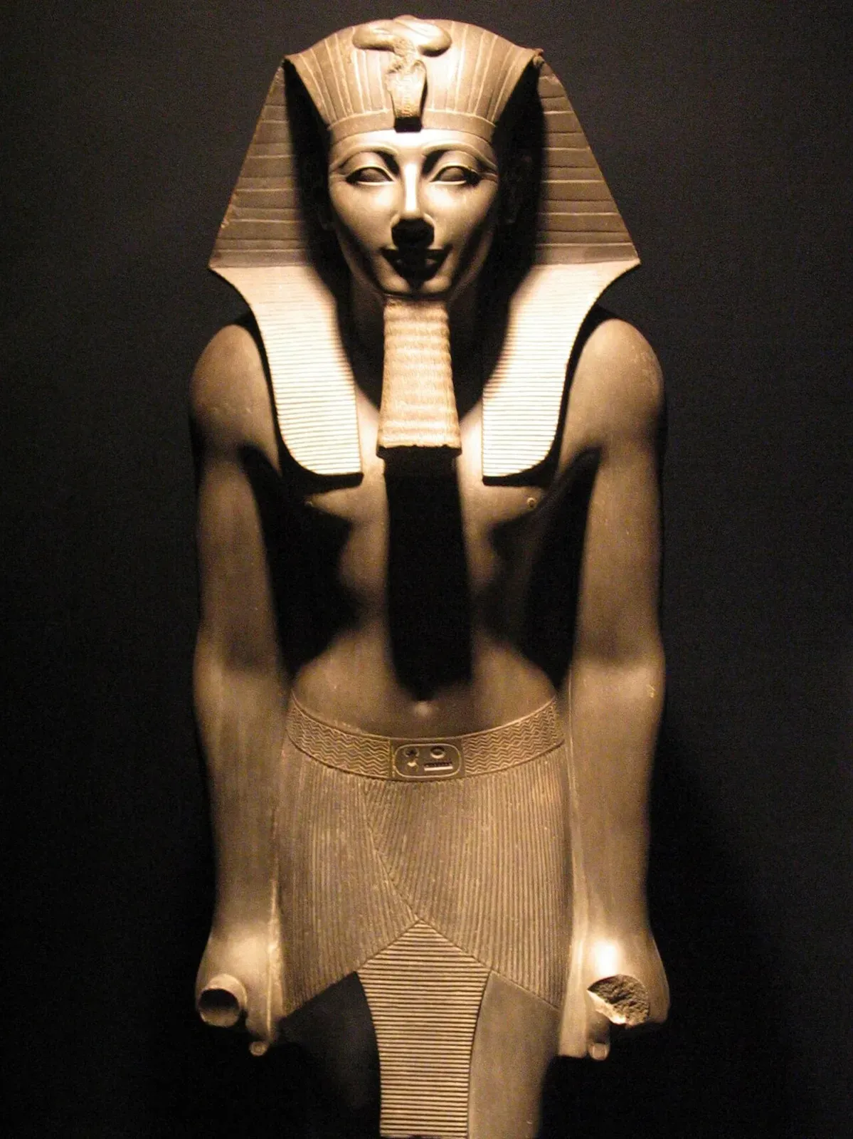 Granite statue portrait of Pharaoh Thutmose III, ruler of Egypt's 18th dynasty.