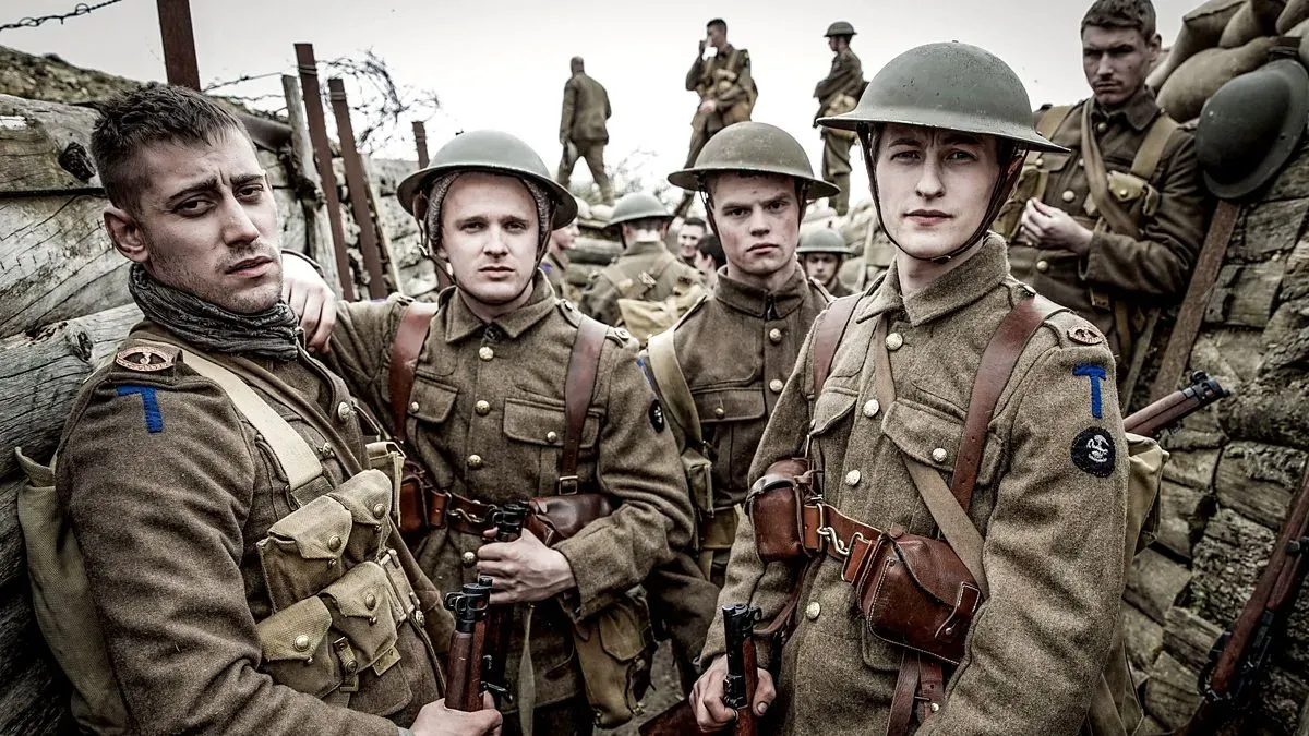 WWI soldiers in a trench