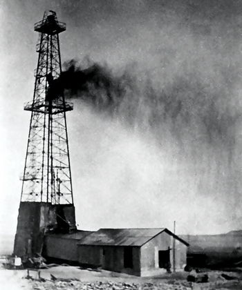 Dammam No. 7 oil well in 1938