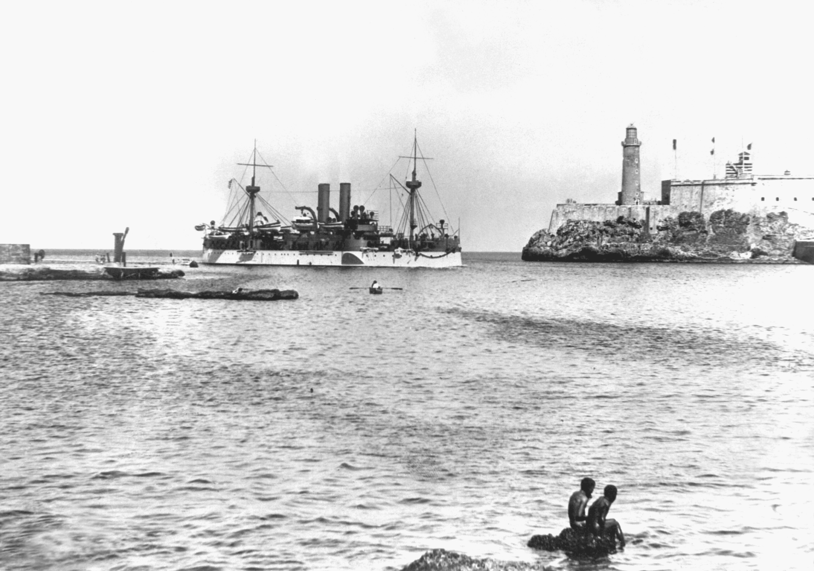 The USS Maine entering Havana harbour in January 1898, three weeks before its destruction